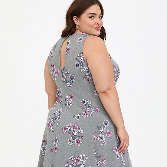 Swing Floral Jersey Trapeze Dress Handkerchief Hem - Picture 6 of 6